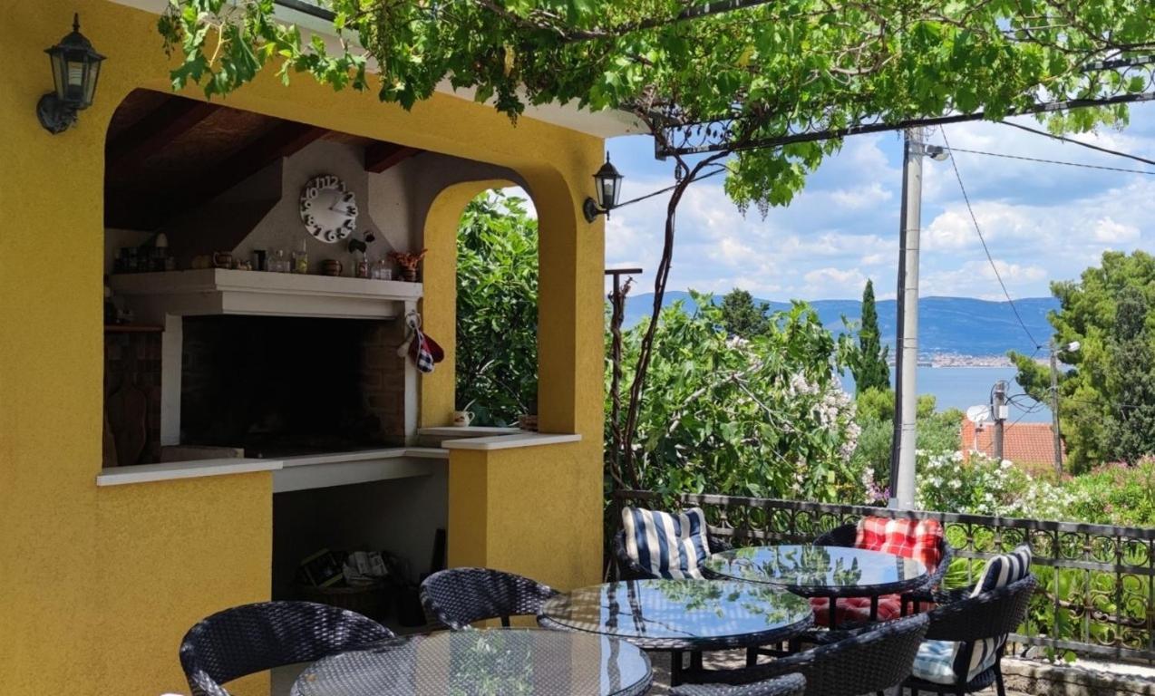 Apartments Sofija Slatine Εξωτερικό φωτογραφία