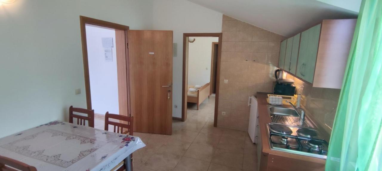 Apartments Sofija Slatine Εξωτερικό φωτογραφία