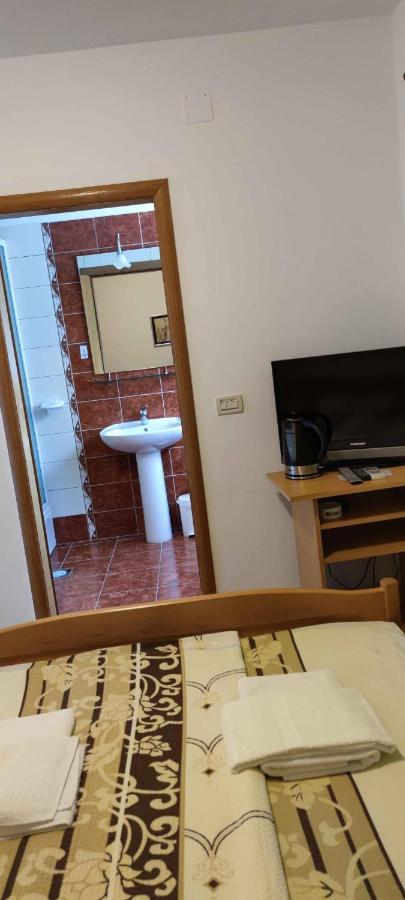 Apartments Sofija Slatine Εξωτερικό φωτογραφία